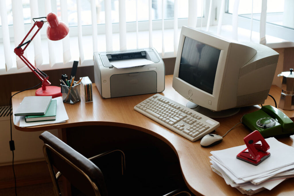5 Signs You Need To Replace Your  Business Phone Provider