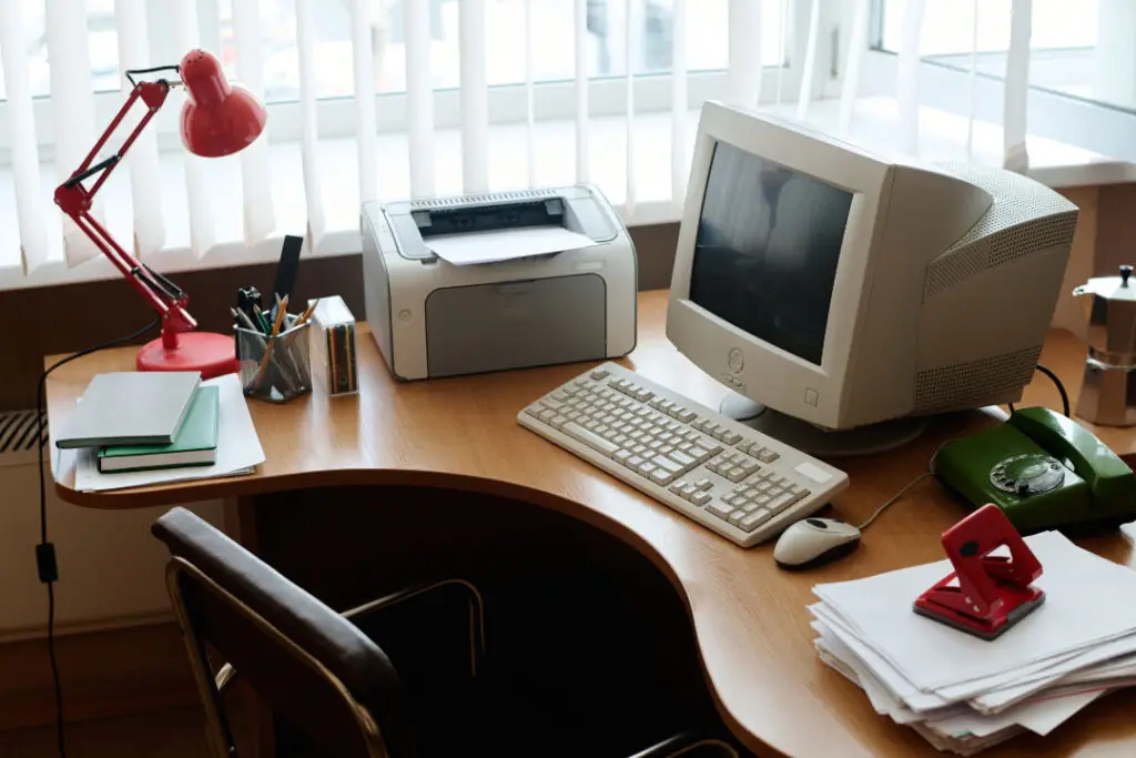 5 Signs You Need To Replace Your  Business Phone Provider
